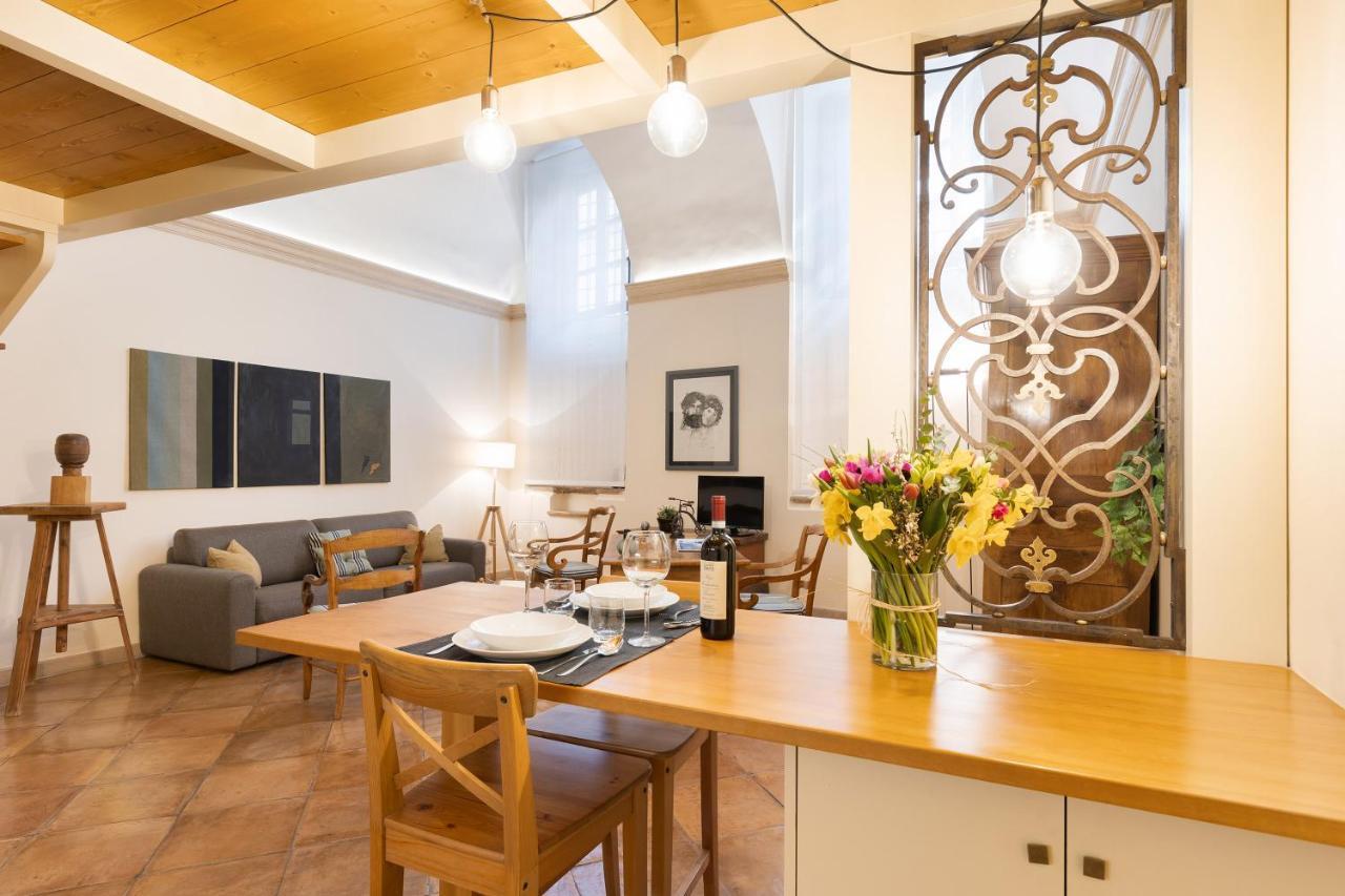 Rome As You Feel - Charming Loft Campitelli In Navona Exteriör bild