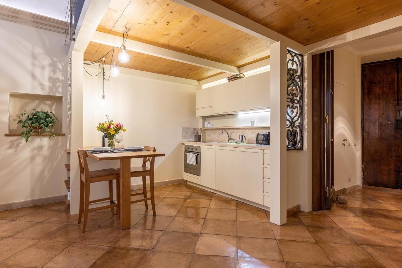 Rome As You Feel - Charming Loft Campitelli In Navona Exteriör bild